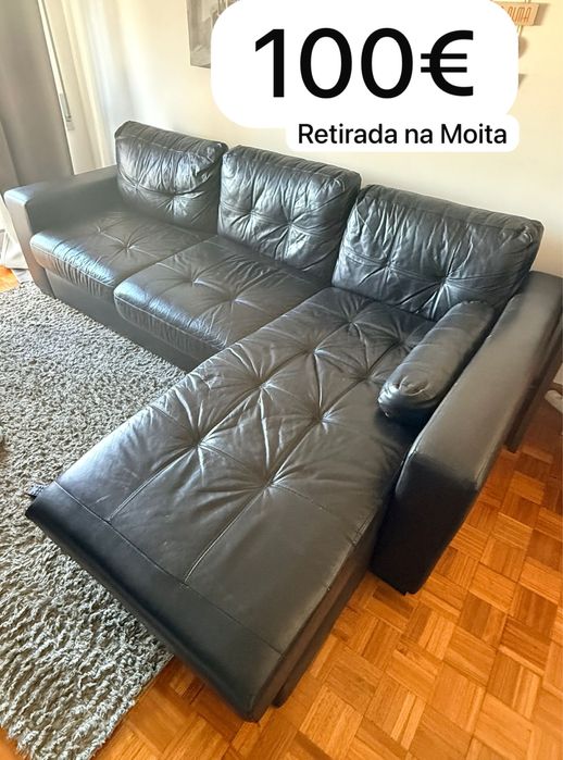 Sofa cama. Sofá cama preto, em couro em otimo estado.