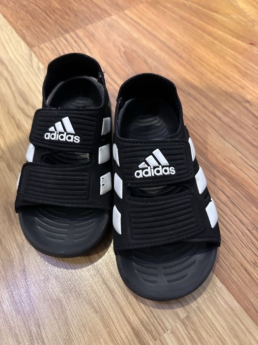 Босоніжки Adidas