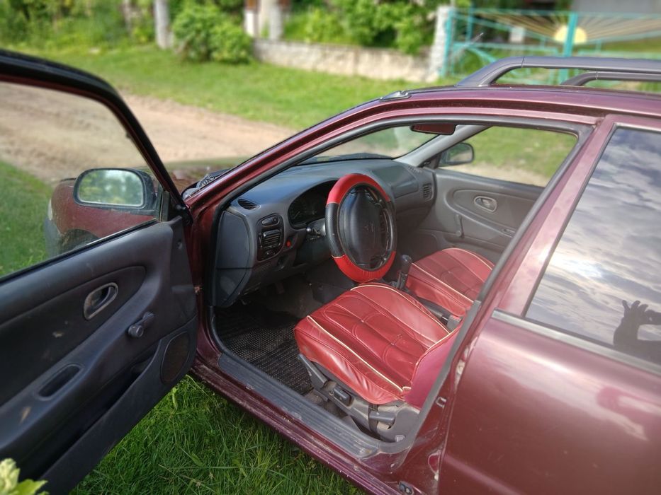Автомобіль Міцубісі Лансер 1995
