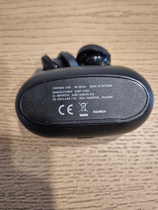 Fones Sony WF-XB700