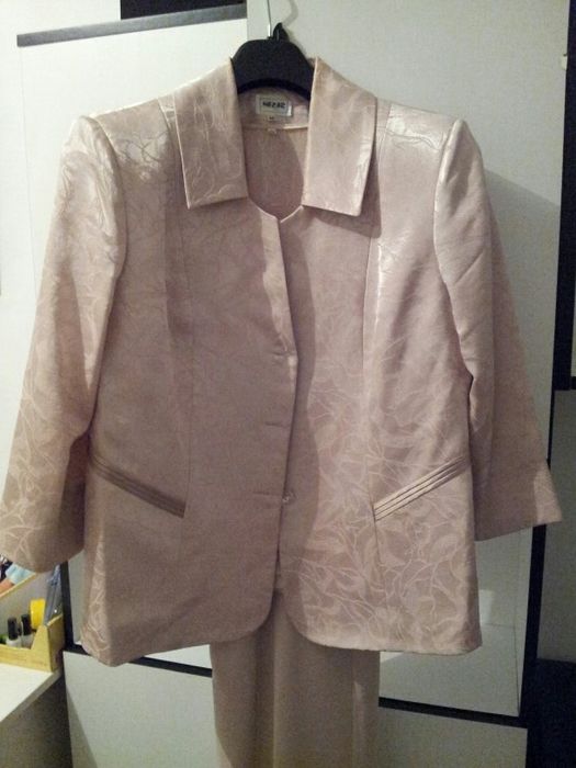 Elegancka sukienka garsonka