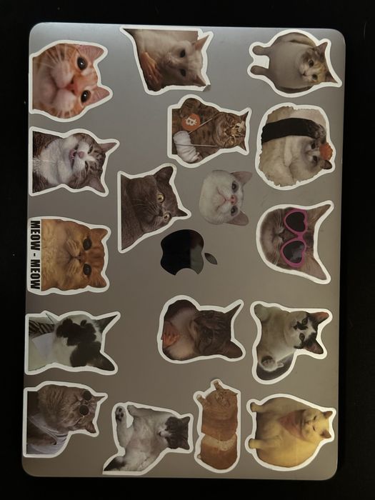 Ноутбук Macbook pro 13 2016 8/256