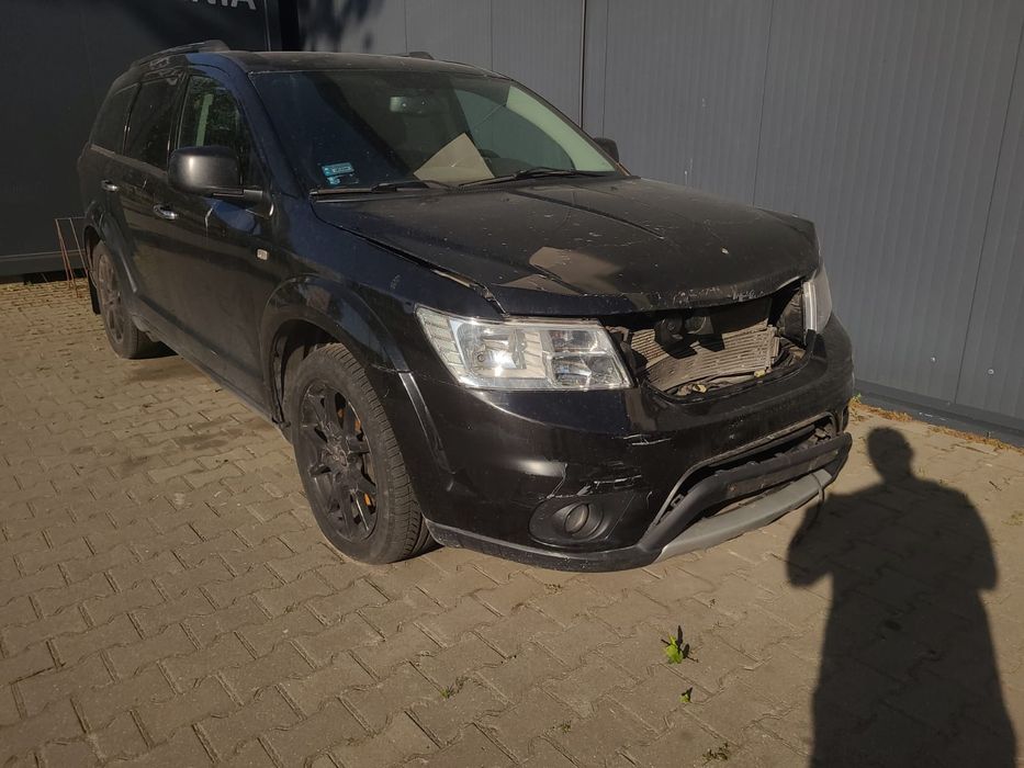 Fiat freemont 3.6 LPG 4x4 Lekko uszkodzony
