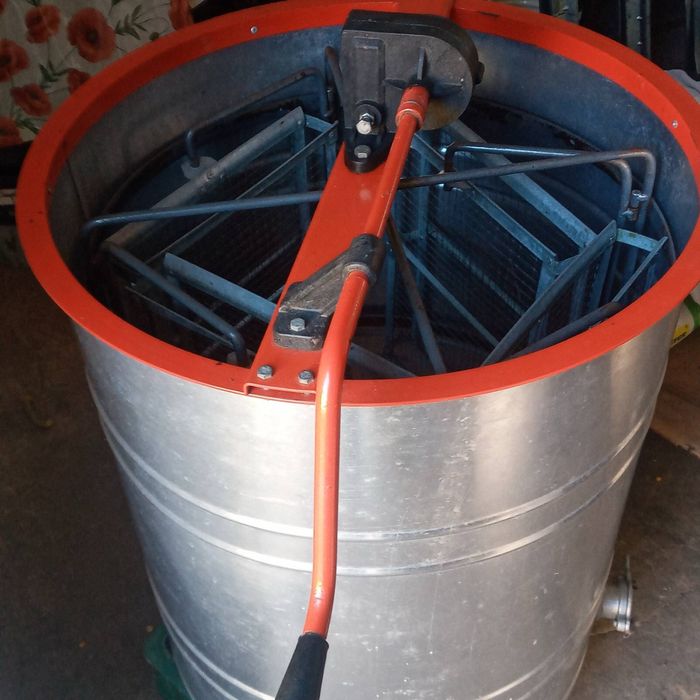 Продам медогонку