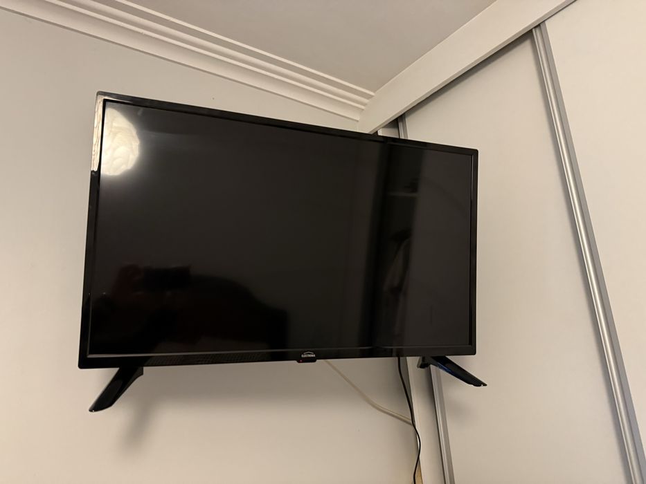 Smart TV  Electronia 43’