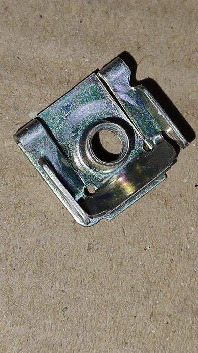 Гайка листова м5,М6