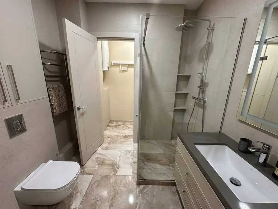 Оренда 2к квартири 58м2. Авторський дизайн. Центр/парк Шевчеко/ЖК NEBO