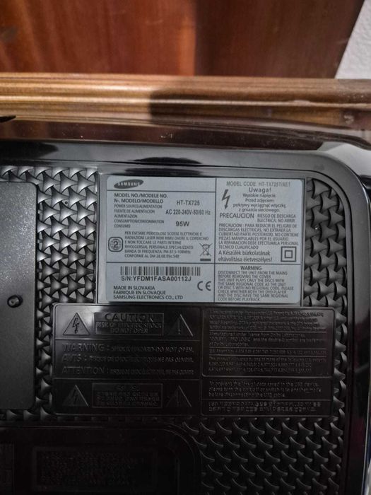 Sistema de cinema em casa DVD SAMSUNG HT-X725 - Bluetooth