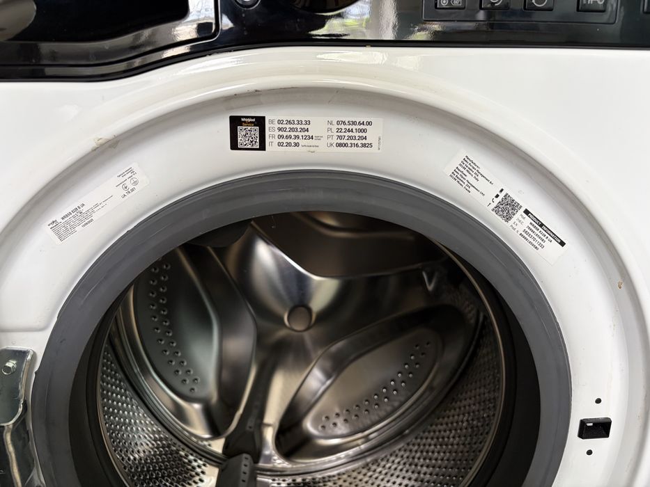 Проадеца стеральная машына в илиальном состаяние Whirlpool