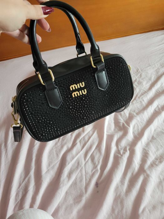 Mala como nova Miu Miu