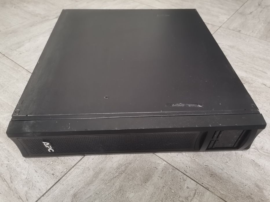 Бесперебойник ИБП APC Smart UPS SMX1000i