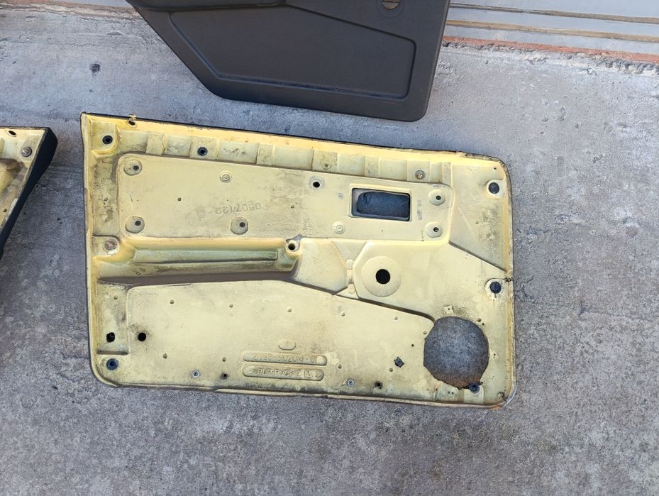 Дверні карти+ ручки  Ваз 21099