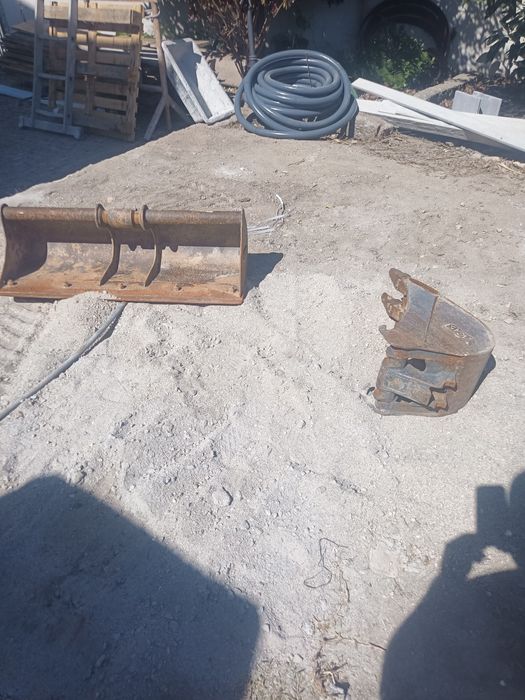 Mini giratória Yanmar vio 17