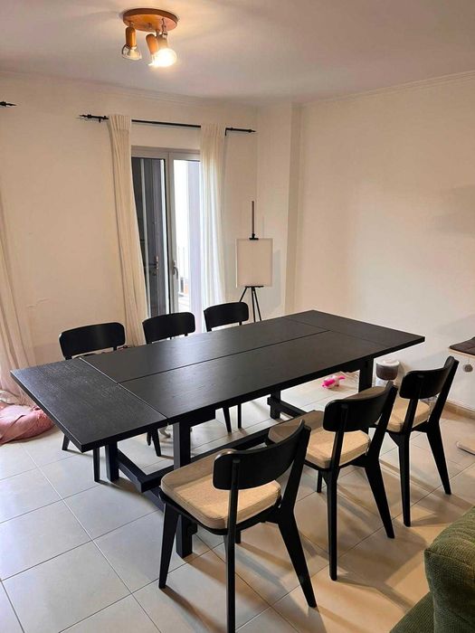 Ikea Dining Table + 6 chairs/ Mesa de Jantar + 6 Cadeiras do Ikea