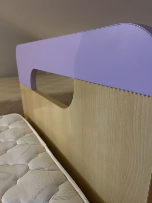 Cama, colchao e estrado