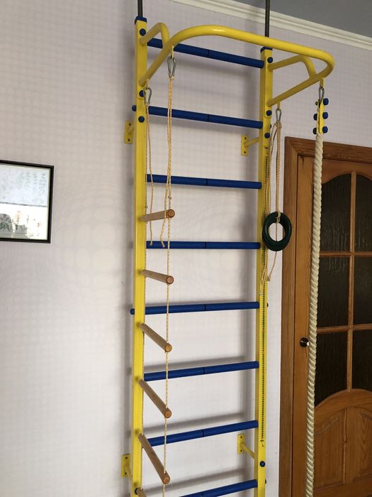 Детская шведская стенка BASIL с турником, канатом и кольцами, мат