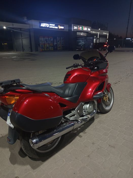 Honda NT 650 Deauville
