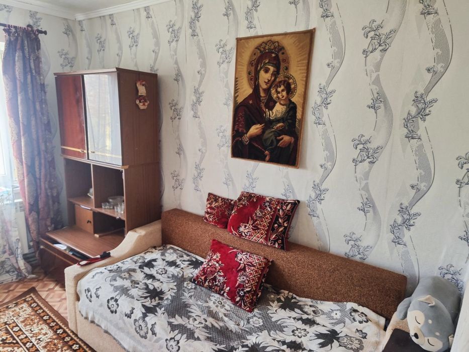 Продам будинок район басейна Мікомп