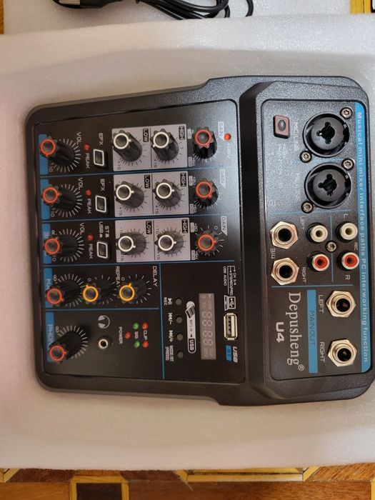 Мікшерний пульт 4-канальний з USB, Bluetooth та звуковою картою