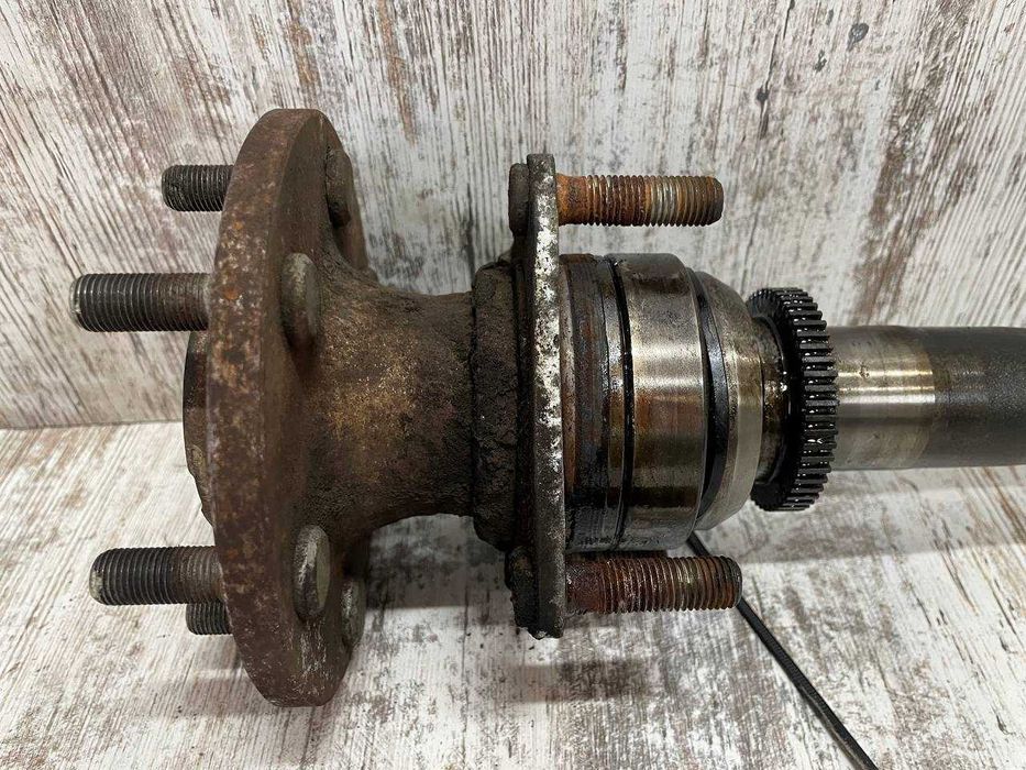 Полуось задня Піввісь задня нисан навара Nissan Navara D40