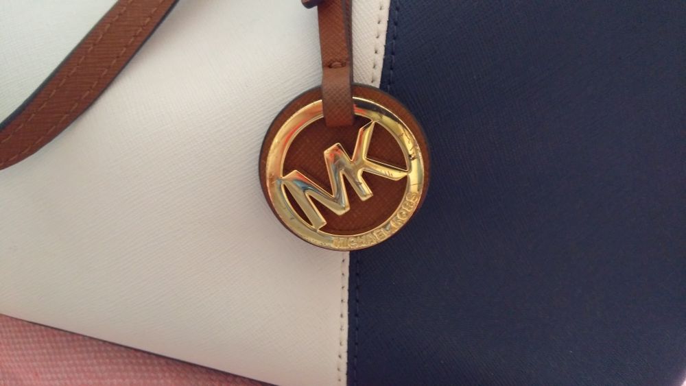 Mala Michael Kors