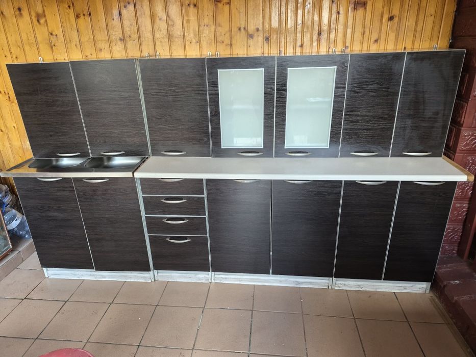 Meble kuchenne szafki kolor venge