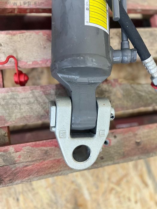 Łącznik hydrauliczny na jabłko  Cat 3 CBM Fendt