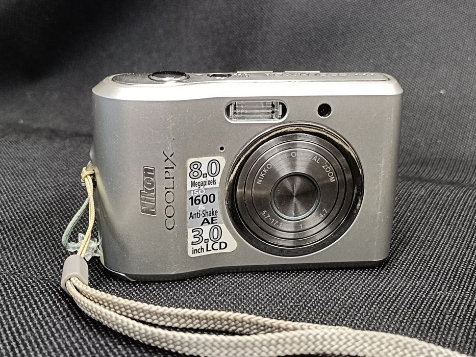 Aparat fotograficzny Nikon COOLPIX L18