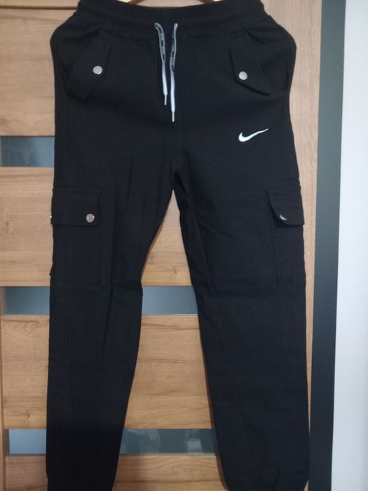 Spodnie czarne XL