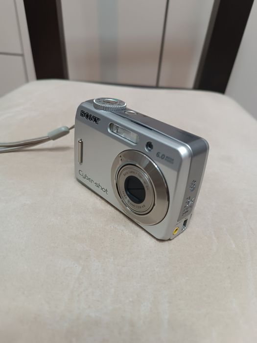 Aparat Sony Cyber-shot DSC-S500
