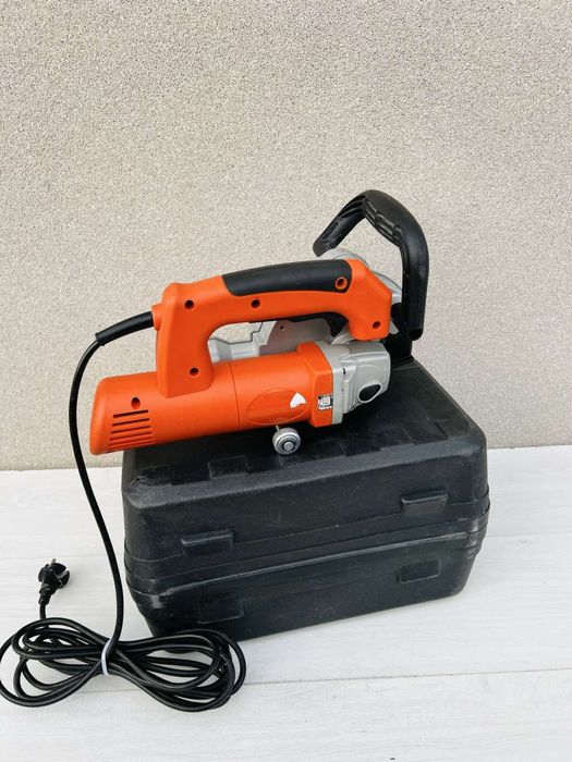 В наявності  штраборіз Toolson з кейсом!