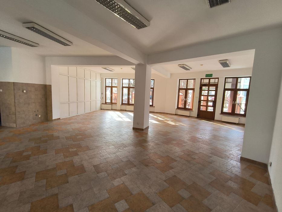 Lokal użytkowy do wynajęcia | 100 m2 | parter | centrum miasta