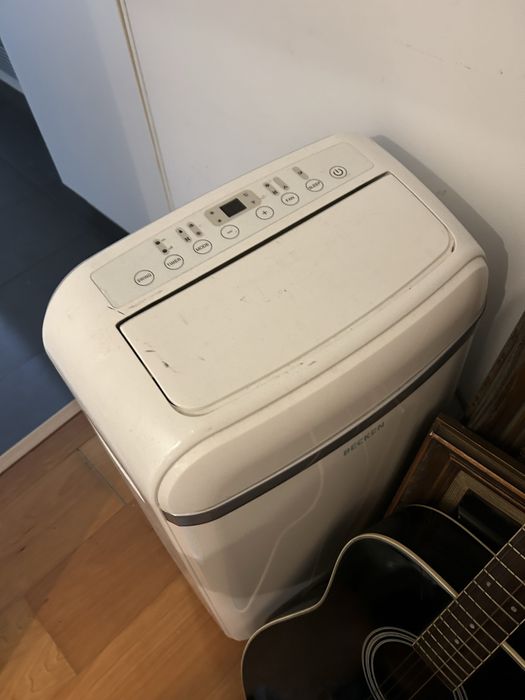 Ar condicionado portatil BECKEN 12000 BTU com todos os acessorios