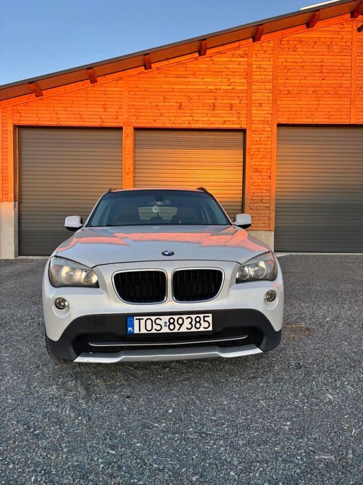 BMW X1 2.0d 143 KM | 2011 | Brązowa skóra | Ekran tablet