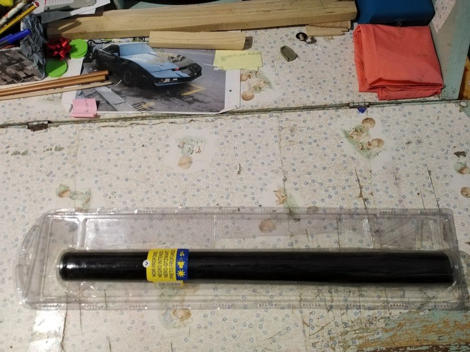 Vendo vidro de escuro para carro bom estado