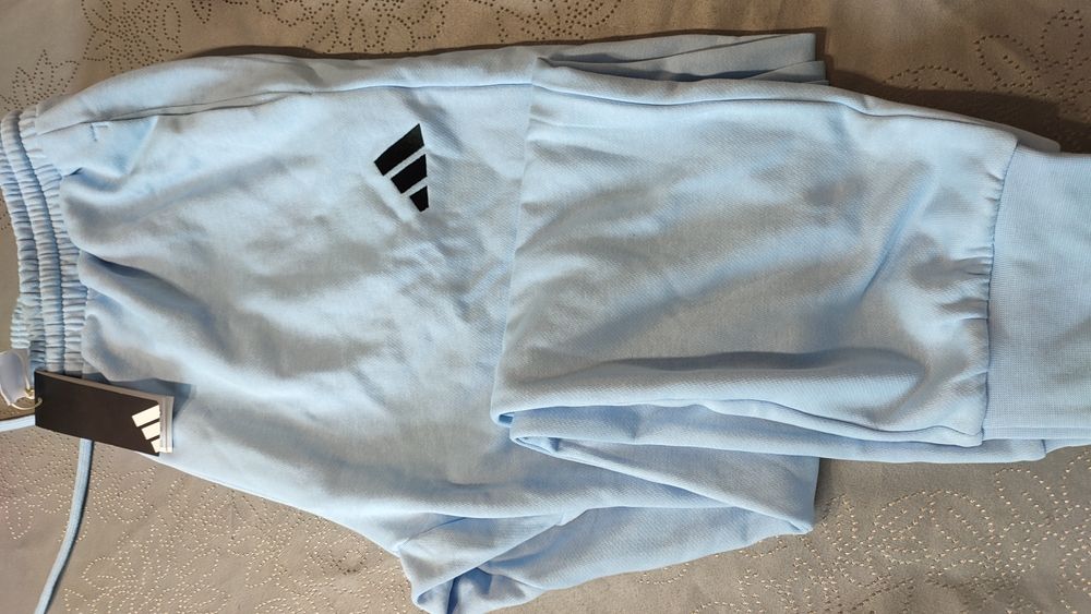 Spodnie dresowe adidas