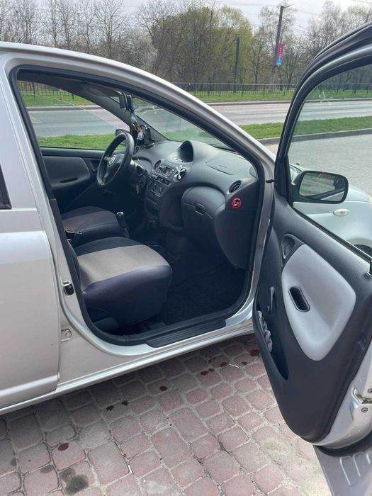 Toyota Yaris 2004 1.3 хетбек I покоління (FL)