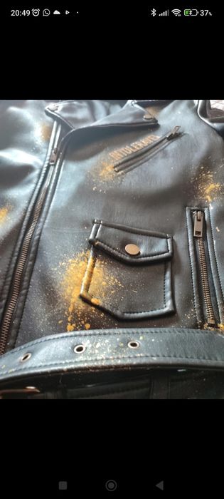 Casaco marca intolerável