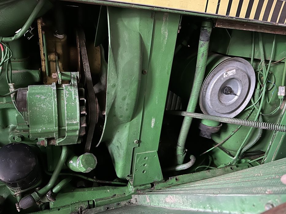 Трактор John Deere 3140