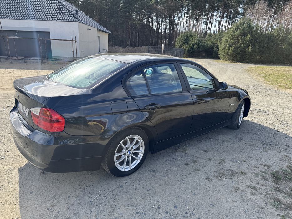 BMW 320i  2007 Rok