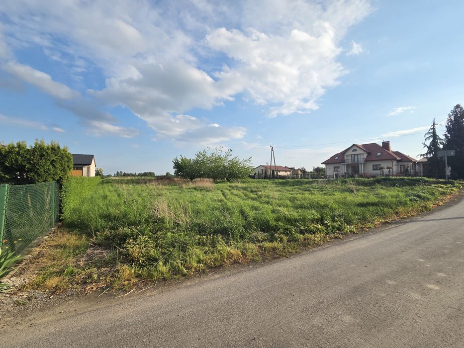 Działka na sprzedaż 0.1600 ha warunki zabudowy - Więcej