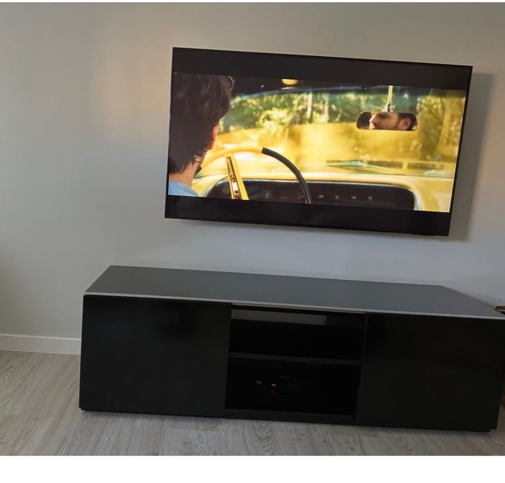 Movel tv madeira preto