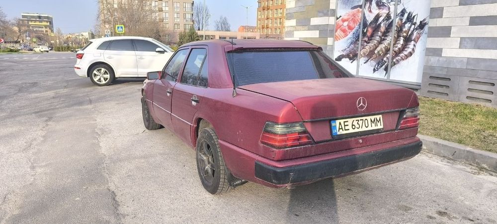 Mercedes 230E W124 1989 2.3 автомат