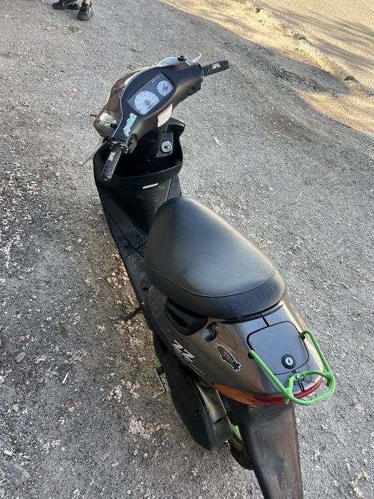 Скутер Suzuki lets 2