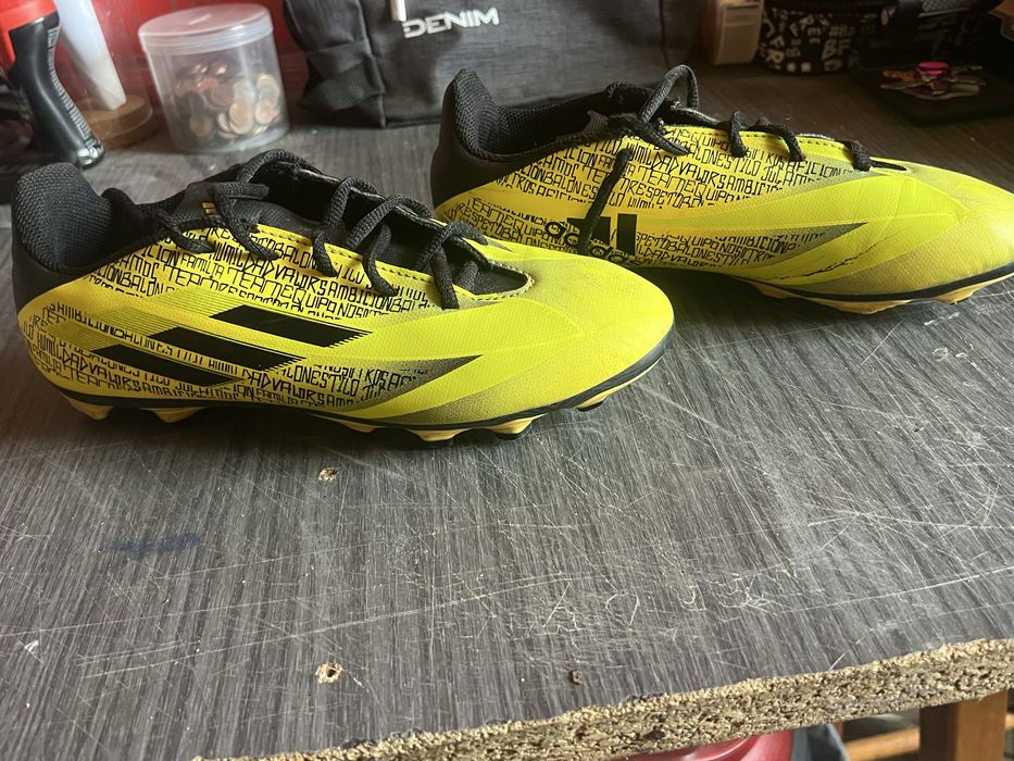 Chuteiras adidas n38,5