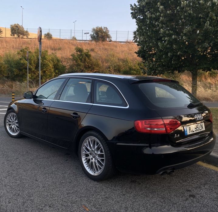 Audi A4 B8 2010 Volante à direita
