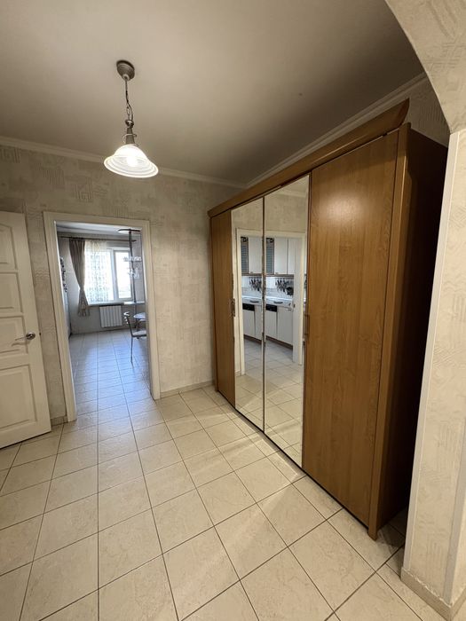 Продаж Бажана 36, 3кім., м.Харківська з видом на два озера