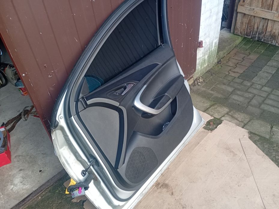 Drzwi prawe Opel Insignia Z176