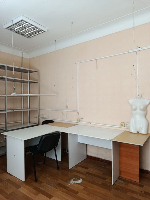 продам Меблі "Закройщика та Офісн, Рецепшн, Ниткотримачі