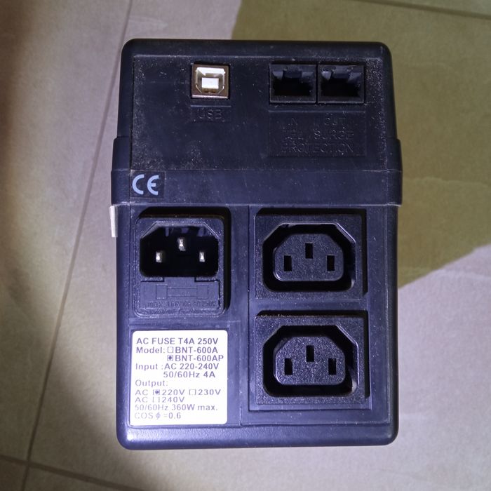Продаю безперебійник Powercom BNT600